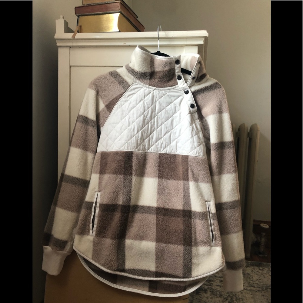 Abercrombie Asymmetrical Snap Fleece NWOT